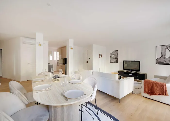 Superb A C - 2br 6p - St Germain-des-pres